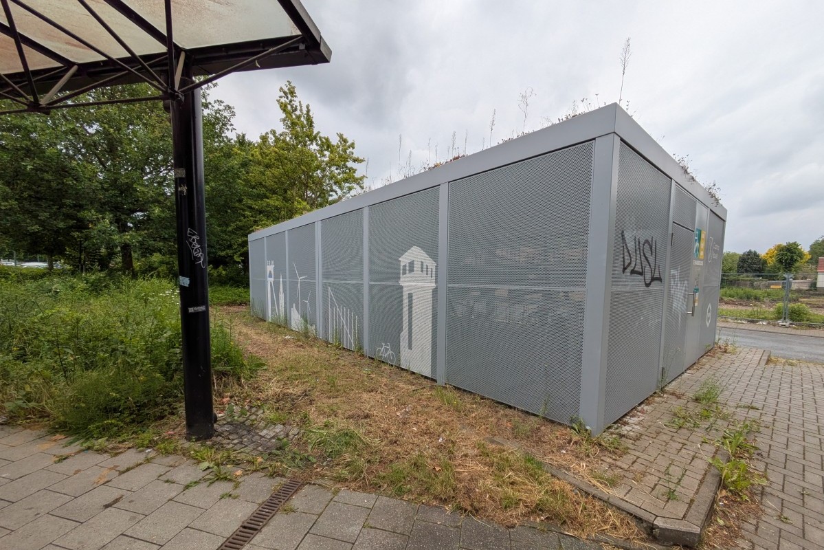 Fahrradabstellanlage am Hauptbahnhof im Mai 2025