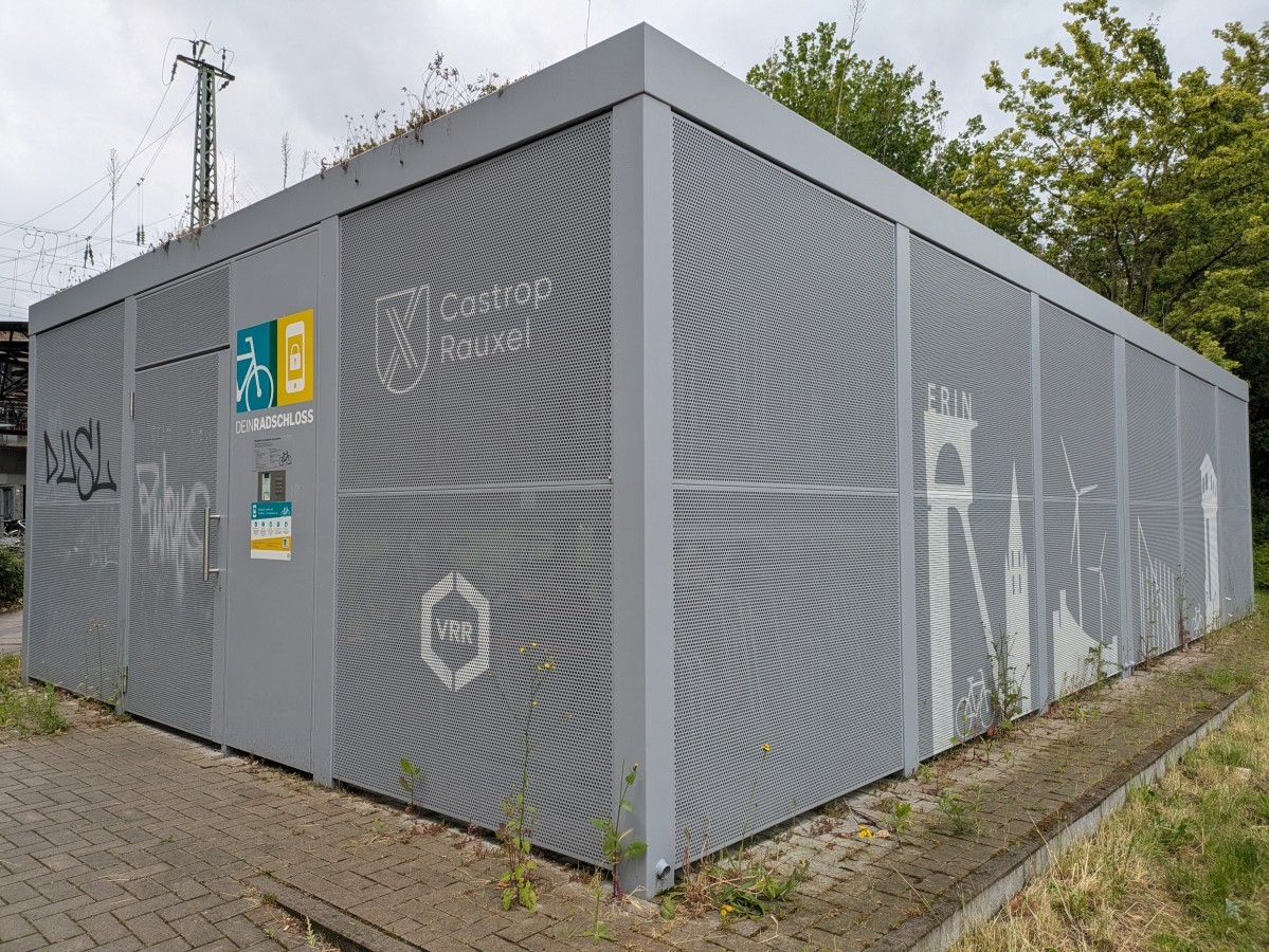 Fahrradabstellanlage am Hauptbahnhof im Mai 2025
