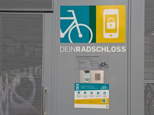 Fahrradabstellanlage am Hauptbahnhof im Mai 2025